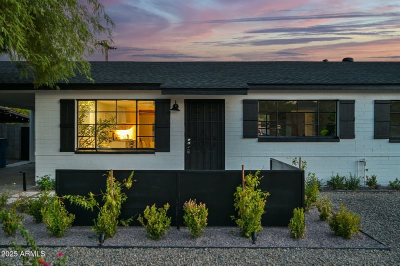911 Ruth Ave, Phoenix, AZ 85020