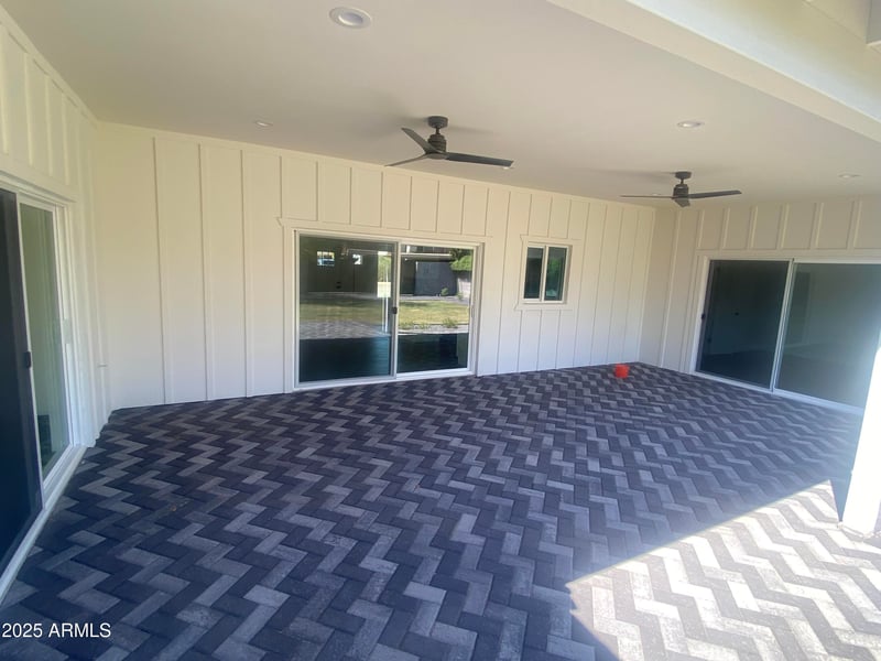 911 Verde Ln, Phoenix, AZ 85013