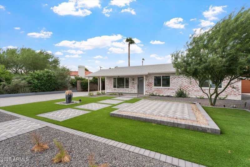 911 Verde Ln, Phoenix, AZ 85013