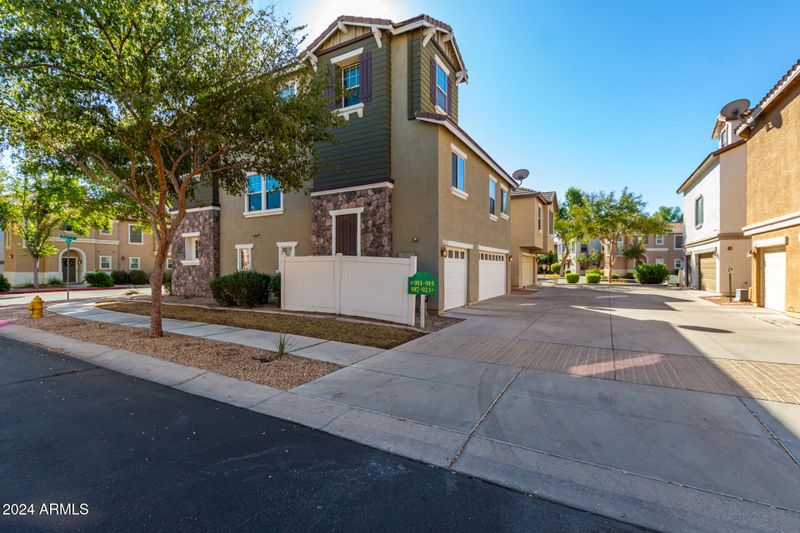 911 W Aspen Way, Gilbert, AZ 85233