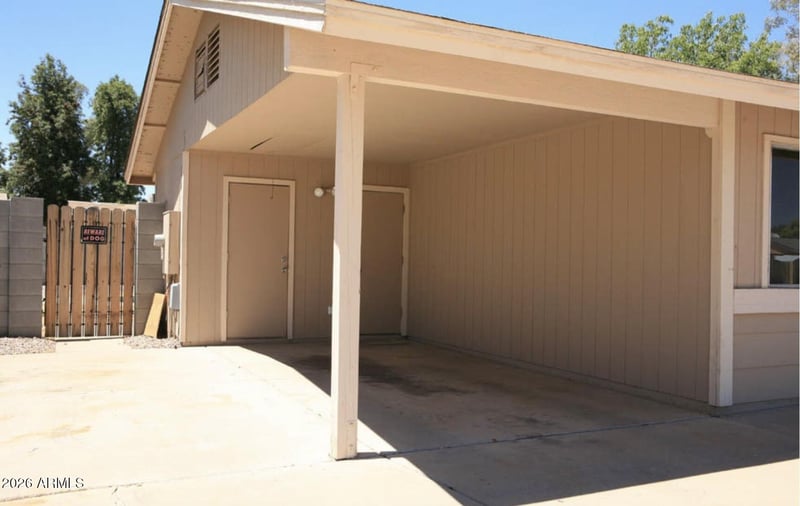 911 W Colgate Dr, Tempe, AZ 85283