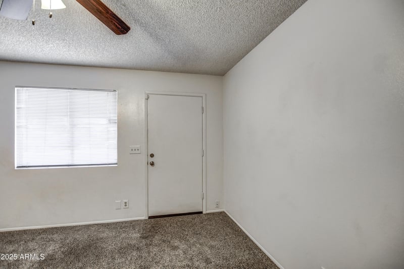 9111 Crescent Ave, Mesa, AZ 85208