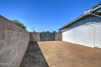 9111 Crescent Ave, Mesa, AZ 85208