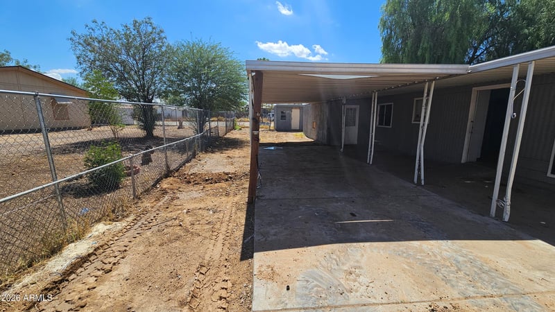 9113 E Butternut Ave, Mesa, AZ 85208