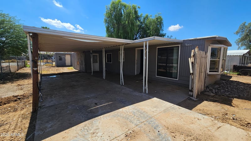 9113 E Butternut Ave, Mesa, AZ 85208
