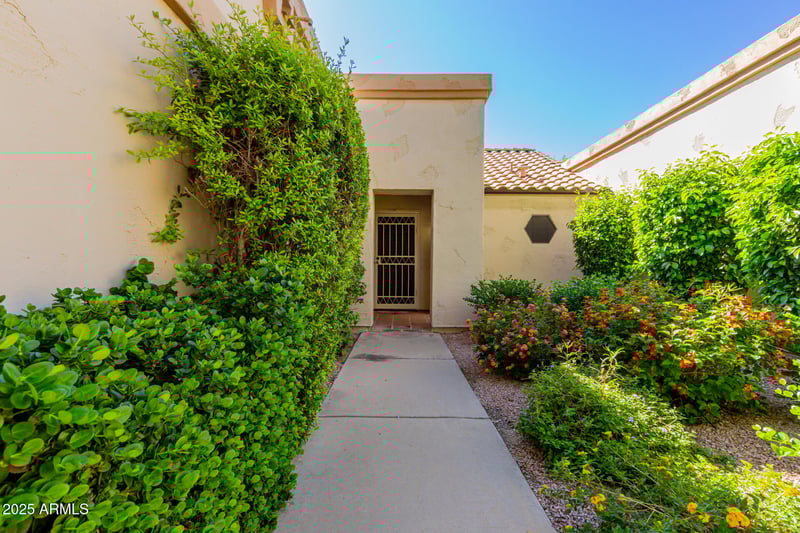 9113 Kimberly Way, Peoria, AZ 85382