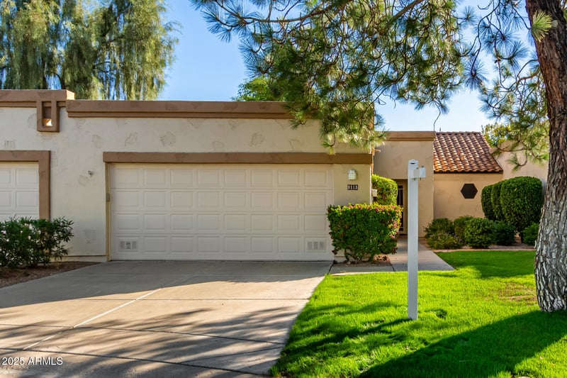 9113 Kimberly Way, Peoria, AZ 85382