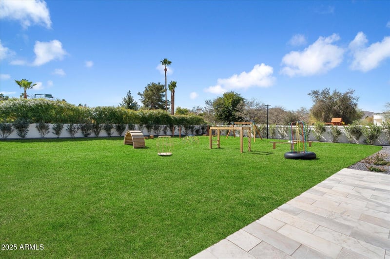 9114 55th St, Paradise Valley, AZ 85253