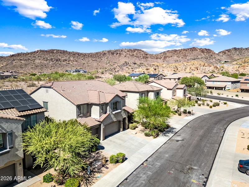 9114 W White Feather Ln, Peoria, AZ 85383