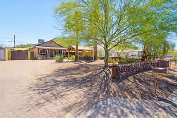 9115 N 13th St, Phoenix, AZ 85020