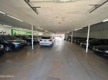 9116 Cave Creek Rd, Phoenix, AZ 85020