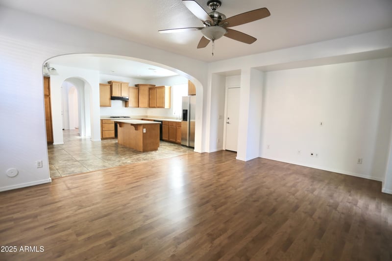 9116 Westfall Ave, Tempe, AZ 85284