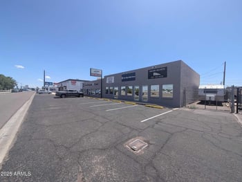 9117 Grand Ave, Peoria, AZ 85345