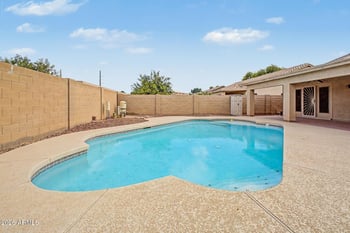 9117 48th Dr, Laveen, AZ 85339