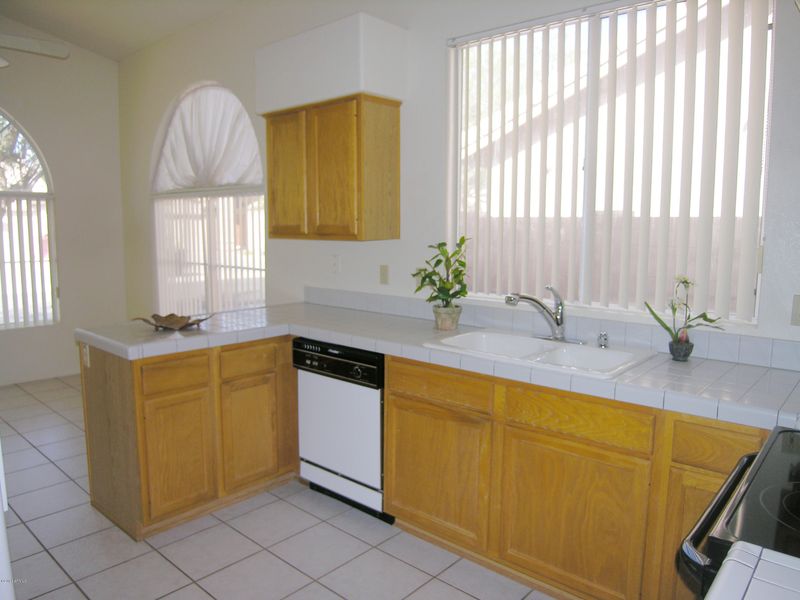 9119 E Kimberly Way, Scottsdale, AZ 85255