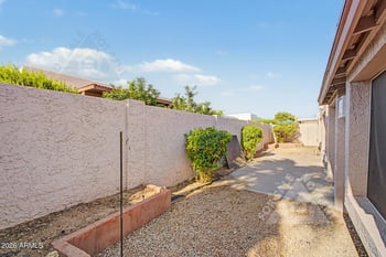 912 Villa Rita Dr, Phoenix, AZ 85022