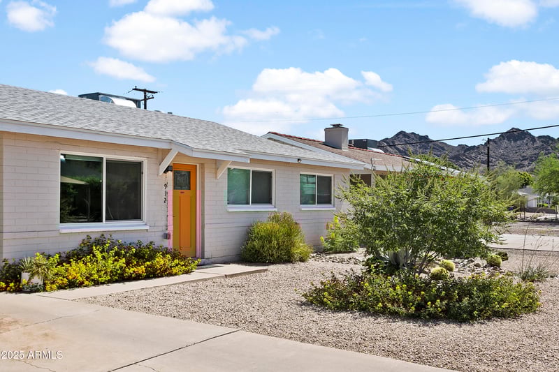 912 Orchid Ln, Phoenix, AZ 85020