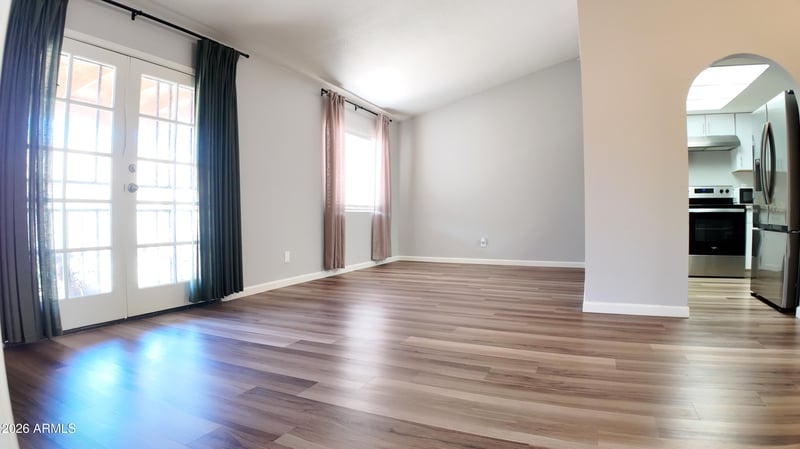 9120 N 68th Dr, Peoria, AZ 85345