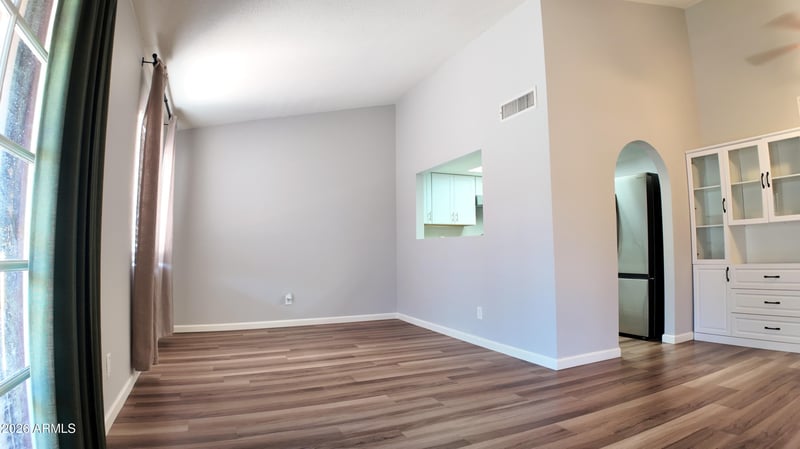 9120 N 68th Dr, Peoria, AZ 85345