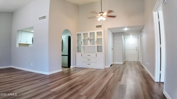 9120 N 68th Dr, Peoria, AZ 85345