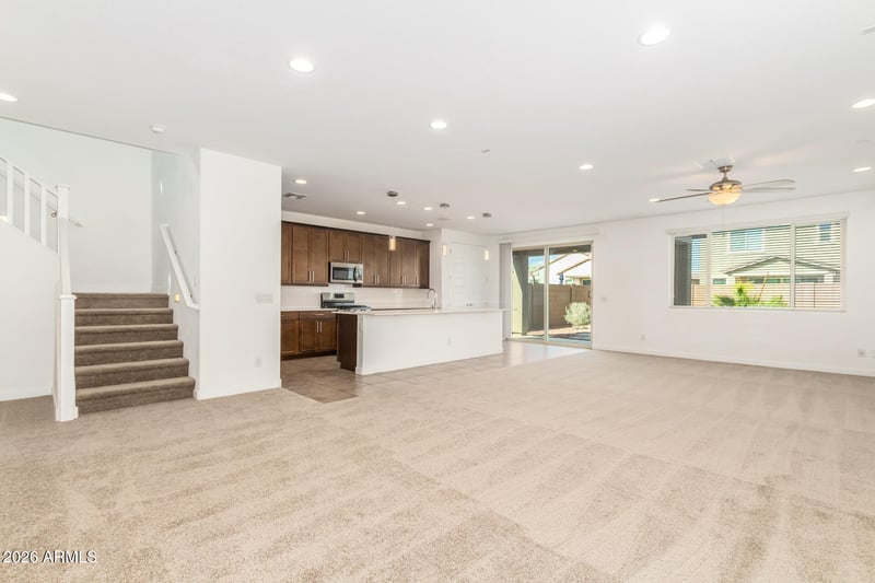 9120 W Roma Ave, Phoenix, AZ 85037