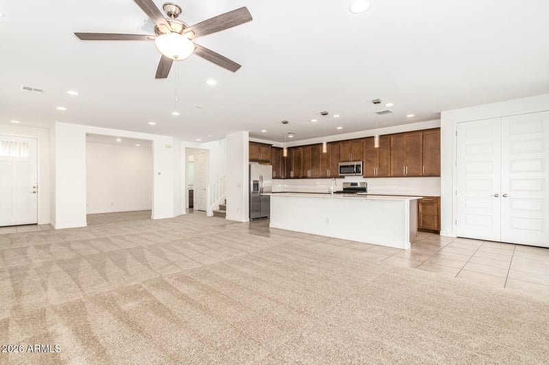9120 W Roma Ave, Phoenix, AZ 85037
