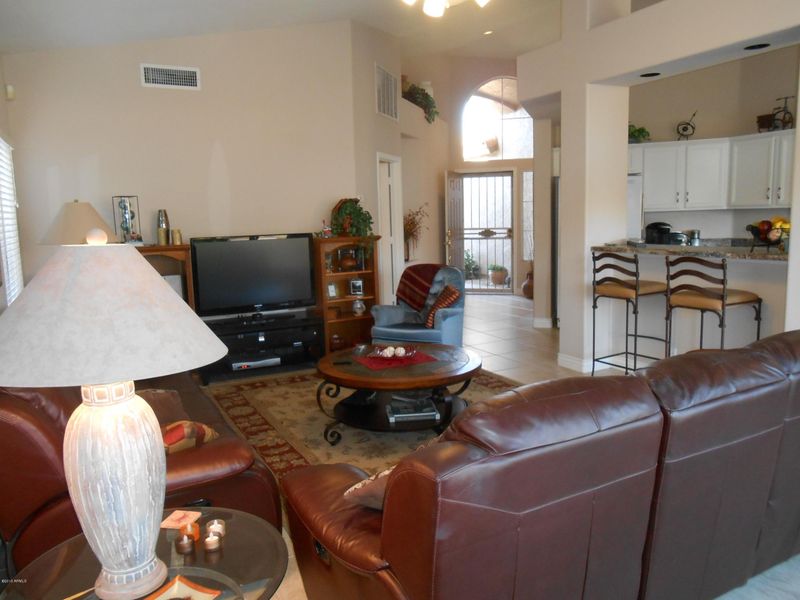9121 W Escuda Dr, Peoria, AZ 85382