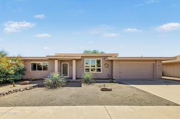 9121 W Long Hills Dr, Sun City, AZ 85351