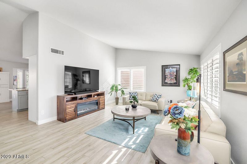 9122 E Crystal Dr, Sun Lakes, AZ 85248