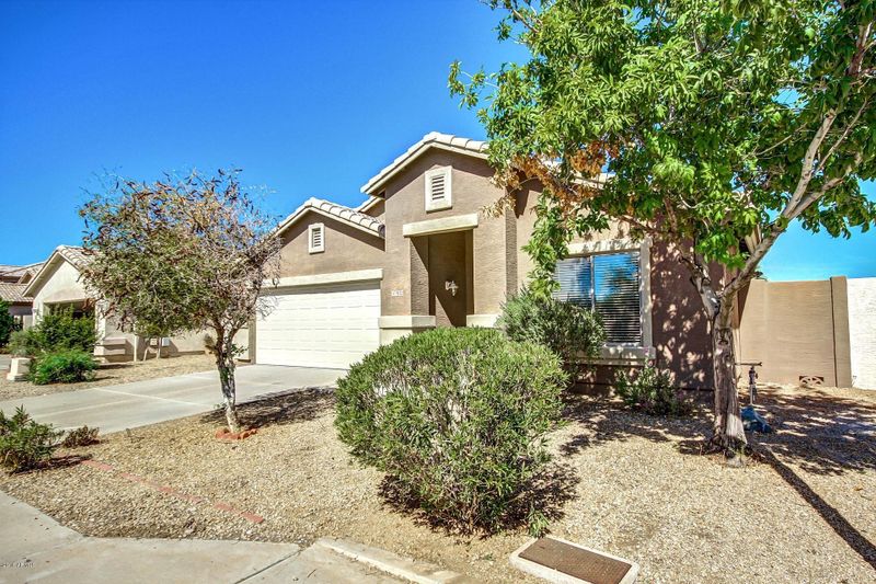 9122 W Serrano St, Phoenix, AZ 85037