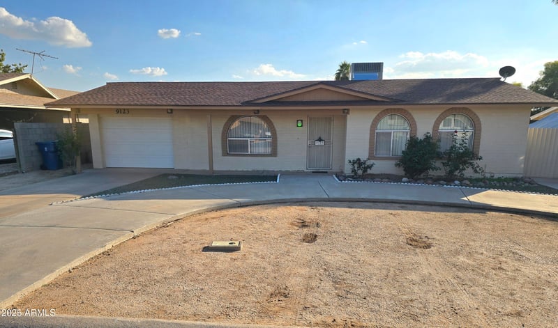 9123 Gary Ln, Mesa, AZ 85207