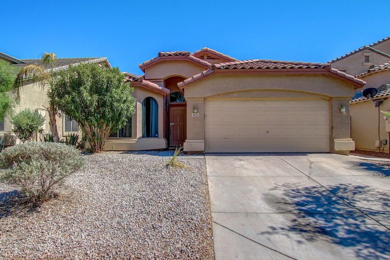9123 W Globe Ave, Tolleson, AZ 85353