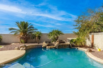 9124 W Elm St, Phoenix, AZ 85037