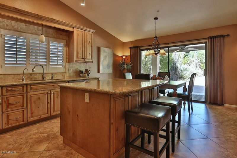 9126 E Caribbean Ln, Scottsdale, AZ 85260