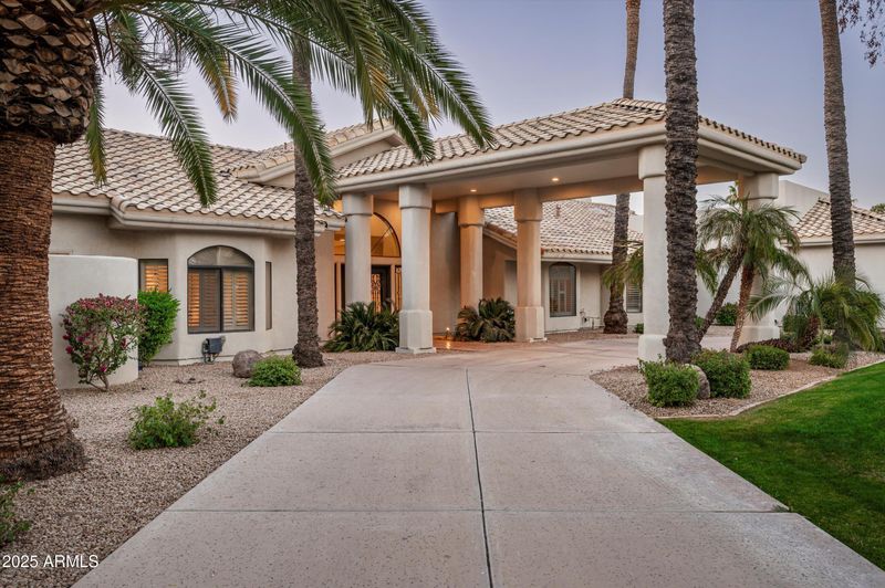 9128 N 70th St, Paradise Valley, AZ 85253