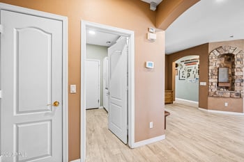 9129 Yukon Dr, Peoria, AZ 85382