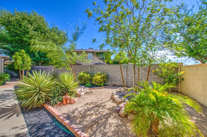 913 E Wahalla Ln, Phoenix, AZ 85024