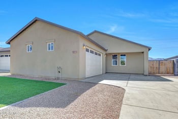 913 Fremont Rd #1, Phoenix, AZ 85042
