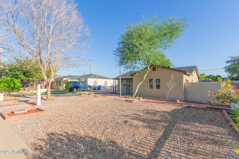 913 Turney Ave, Phoenix, AZ 85013