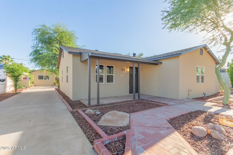 913 Turney Ave, Phoenix, AZ 85013