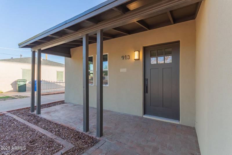 913 Turney Ave, Phoenix, AZ 85013
