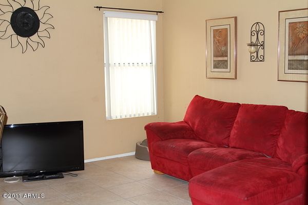 913 W Hudson Way, Gilbert, AZ 85233
