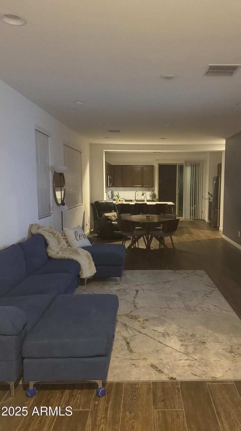 9133 Sells Dr, Phoenix, AZ 85037