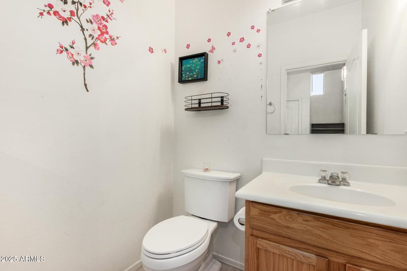 9133 Virginia Ave, Phoenix, AZ 85037