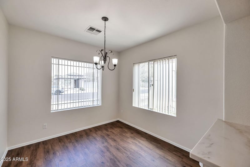 9135 Monte Vista Rd, Phoenix, AZ 85037