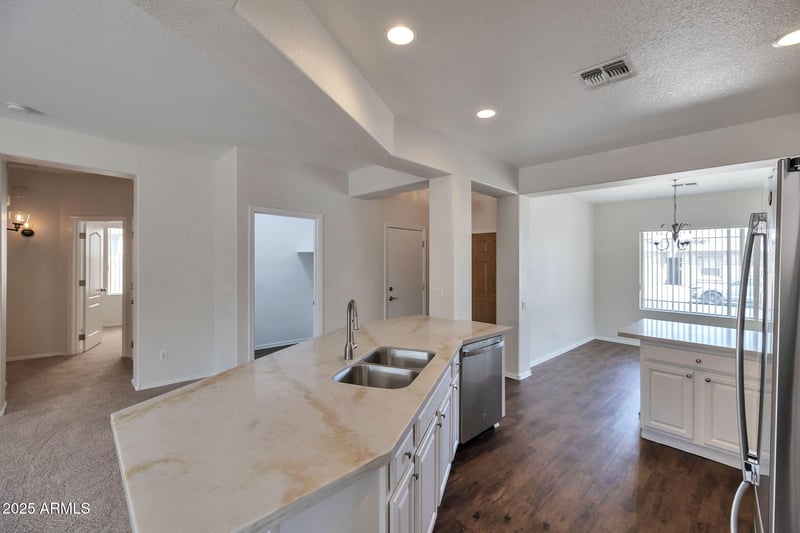 9135 Monte Vista Rd, Phoenix, AZ 85037