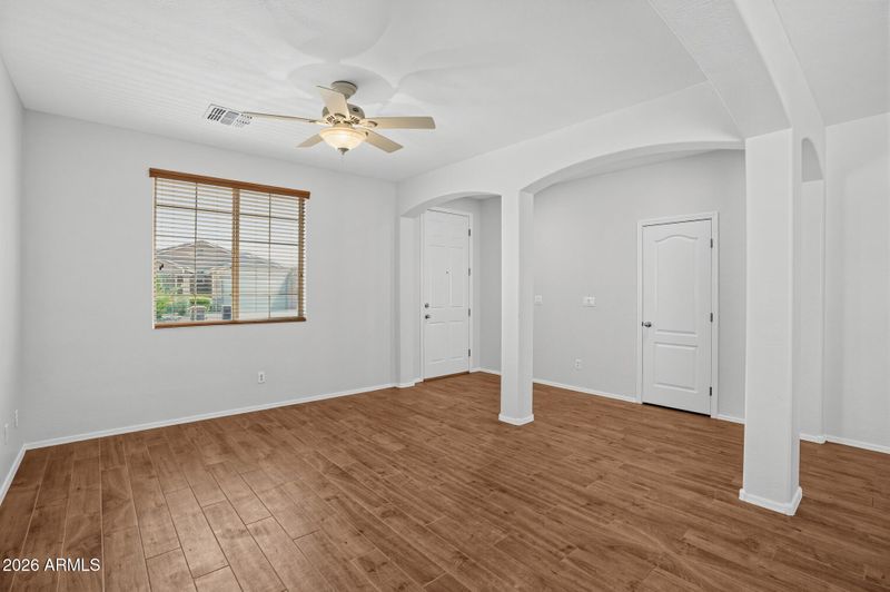 9136 W Mine Trl, Peoria, AZ 85383