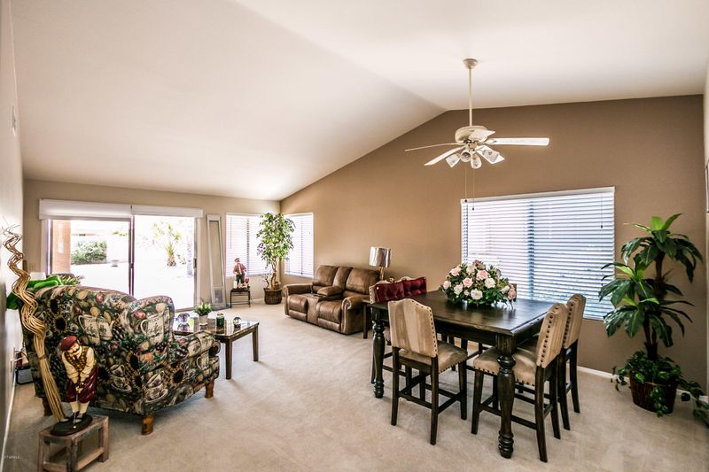 9137 E Emerald Dr, Sun Lakes, AZ 85248