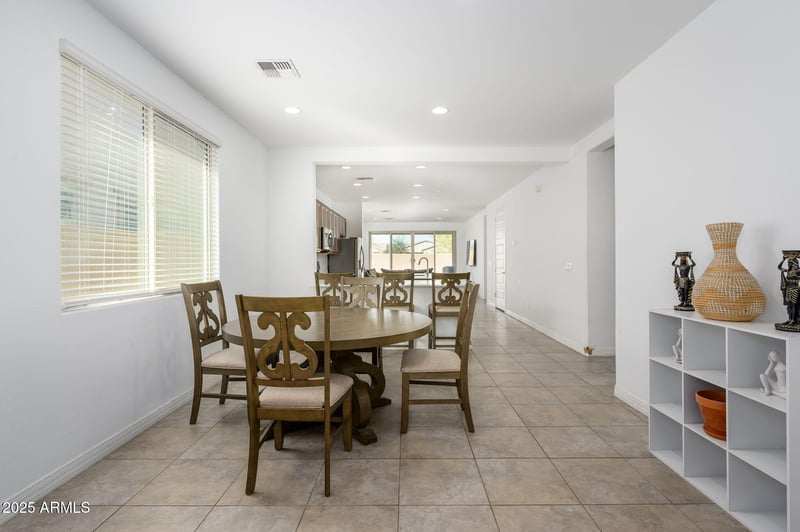 9138 Sells Dr, Phoenix, AZ 85037