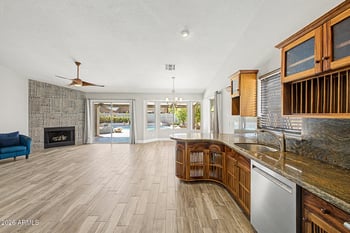 9139 W Paradise Ln, Peoria, AZ 85382